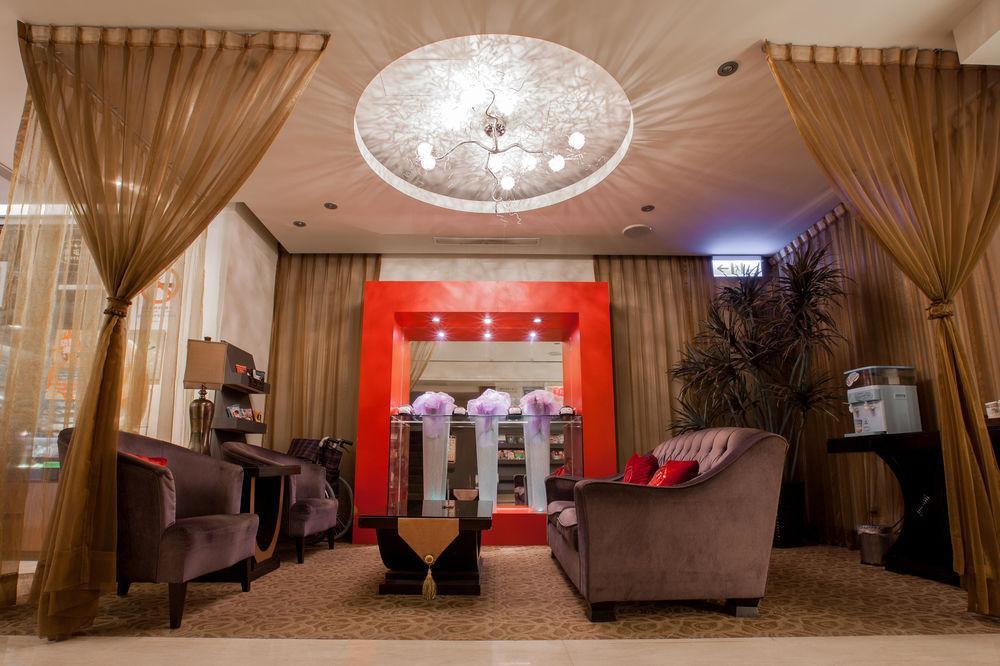Mila Hotel تايتشونغ المظهر الخارجي الصورة