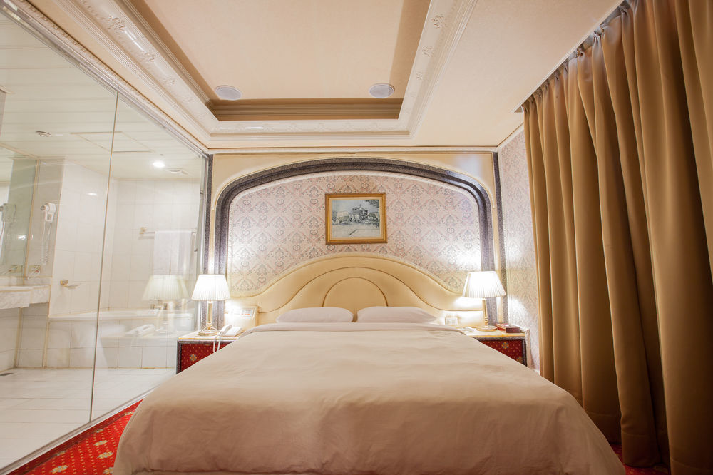 Mila Hotel تايتشونغ المظهر الخارجي الصورة